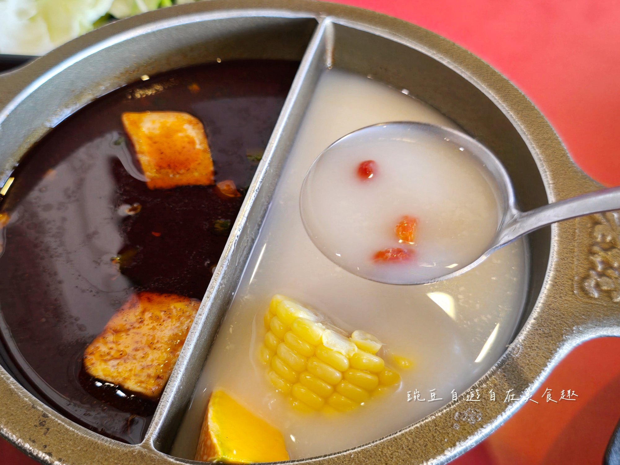 老先覺功夫窯燒鍋 高雄大寮MiNi店|在地老饕隱藏版麻辣鍋,鴛鴦雙湯私房搭法公開 - 第11張圖 老先覺功夫窯燒鍋 高雄大寮MiNi店|在地老饕隱藏版麻辣鍋,鴛鴦雙湯私房搭法公開